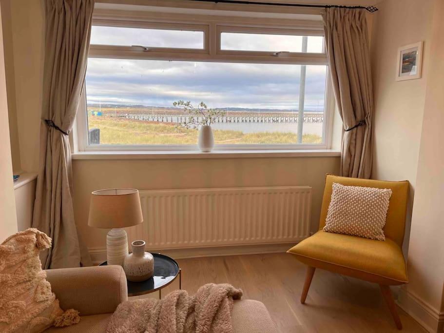 Amazing Sea Views And Hot Tub Villa Амбъл Екстериор снимка