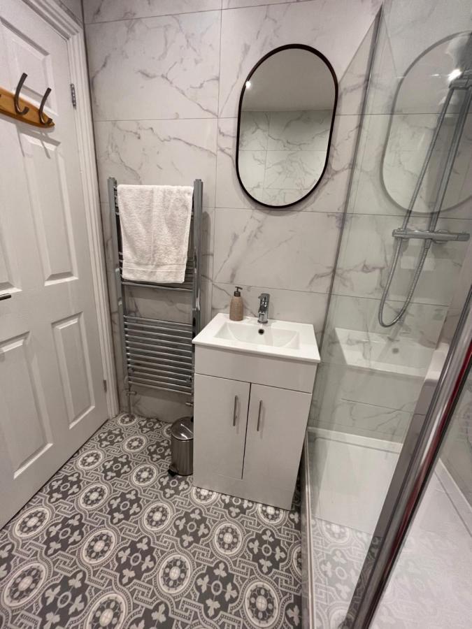 Amazing Sea Views And Hot Tub Villa Амбъл Екстериор снимка